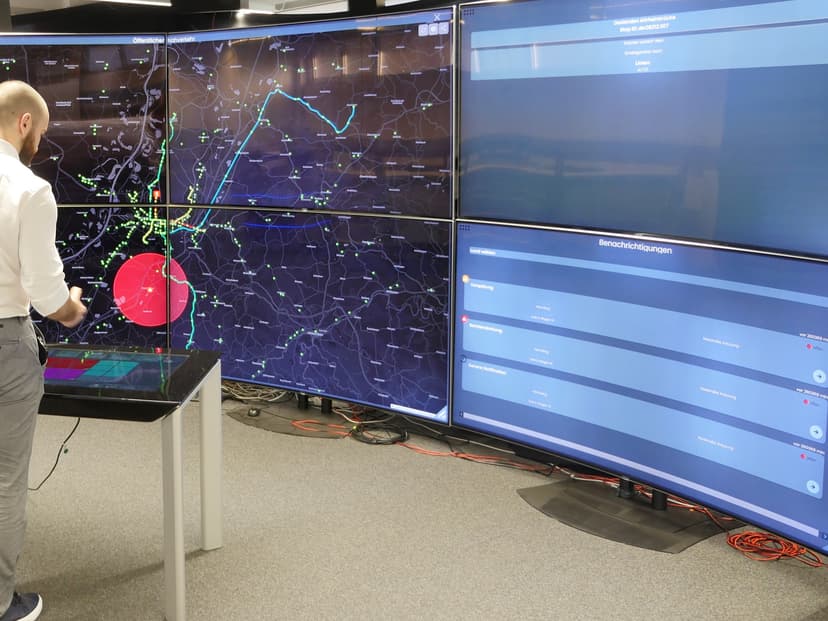 Curved Wall (Leitstandsvisualisierung)